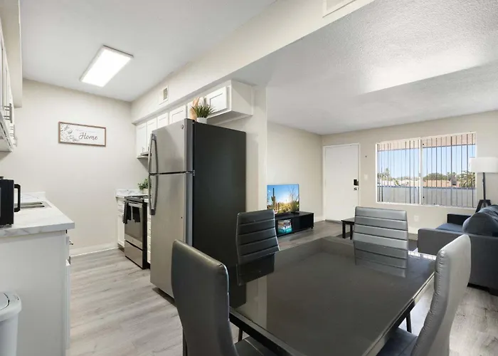 2br Modern Baseline Sleeps 4 Near Downtown * Tempe